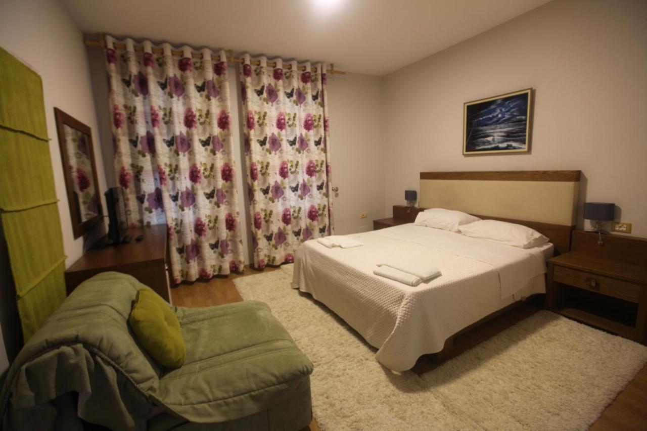 Hotel Sofo Dukat Екстер'єр фото
