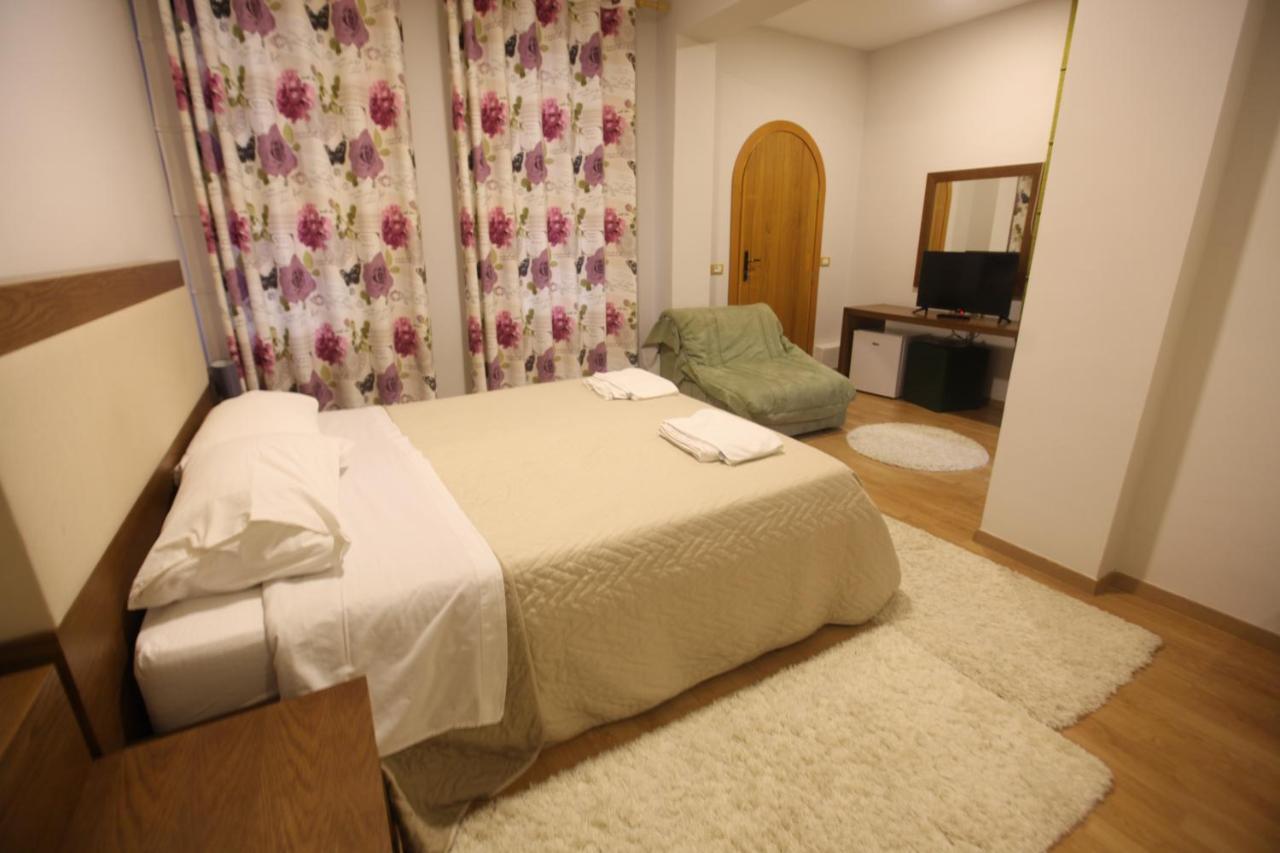 Hotel Sofo Dukat Екстер'єр фото