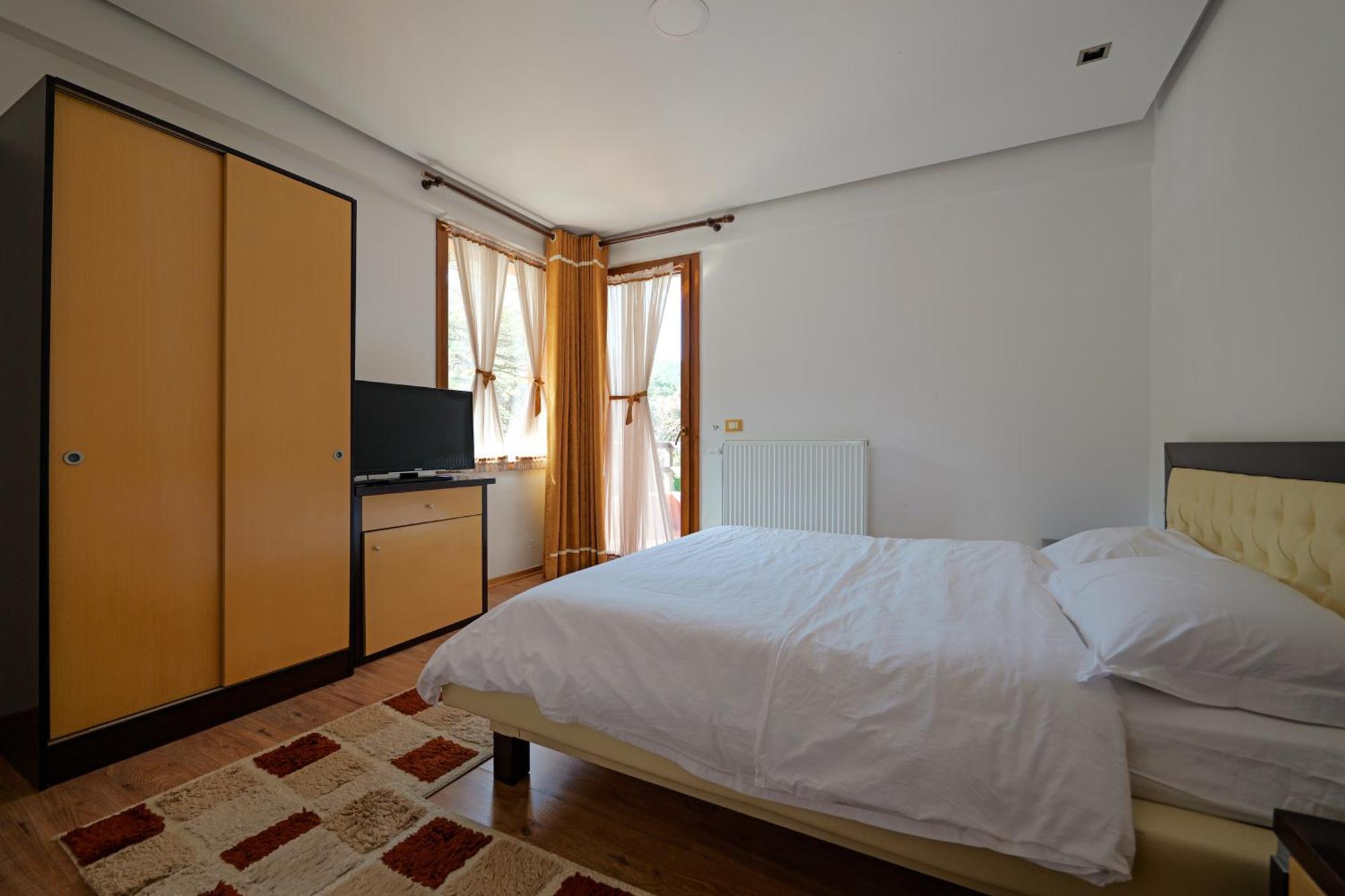 Hotel Sofo Dukat Екстер'єр фото