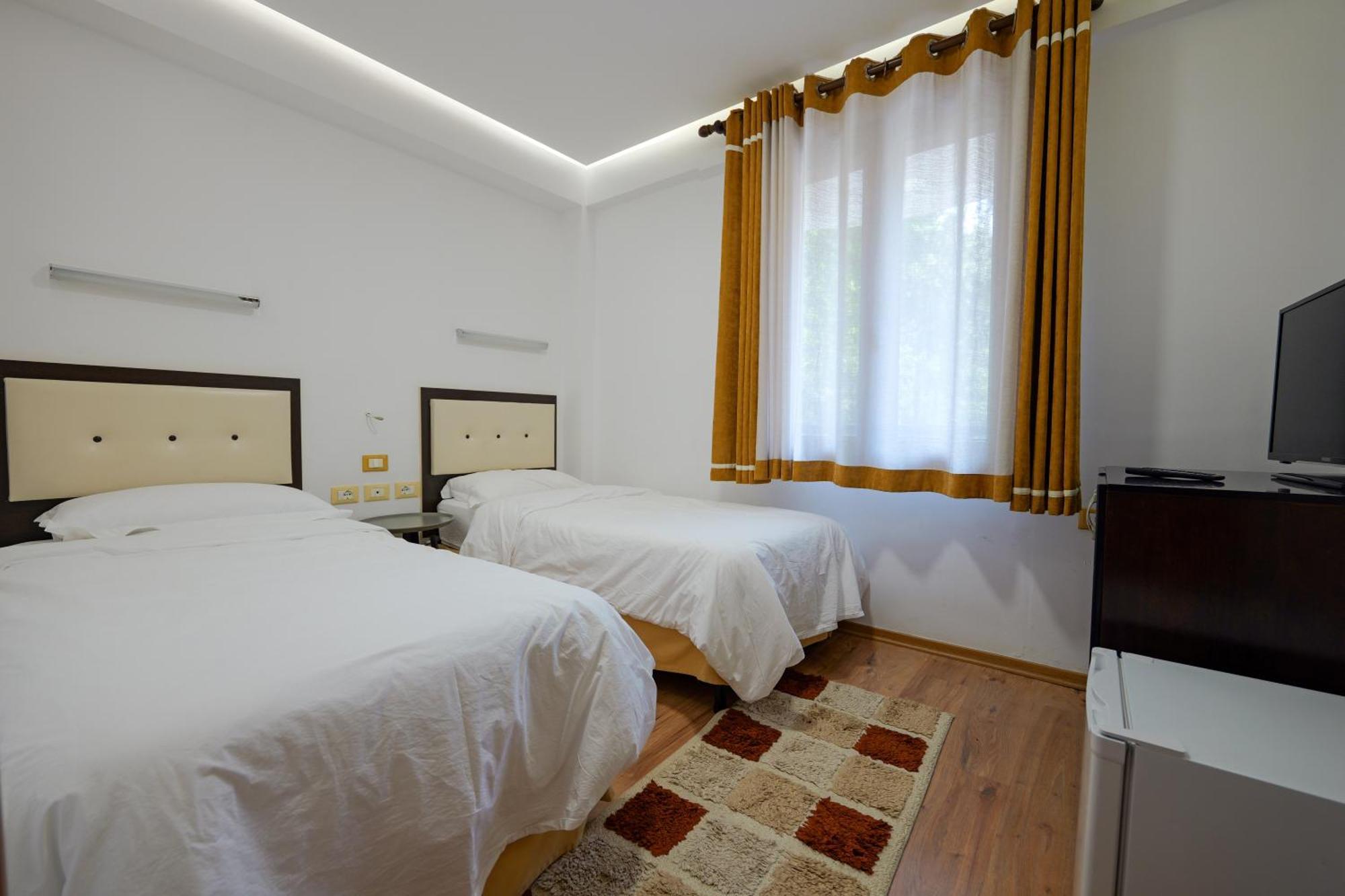 Hotel Sofo Dukat Екстер'єр фото